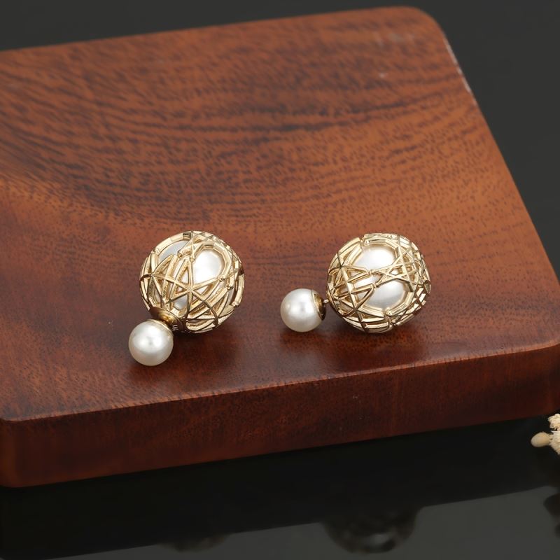 chr1st1an D10r earrings